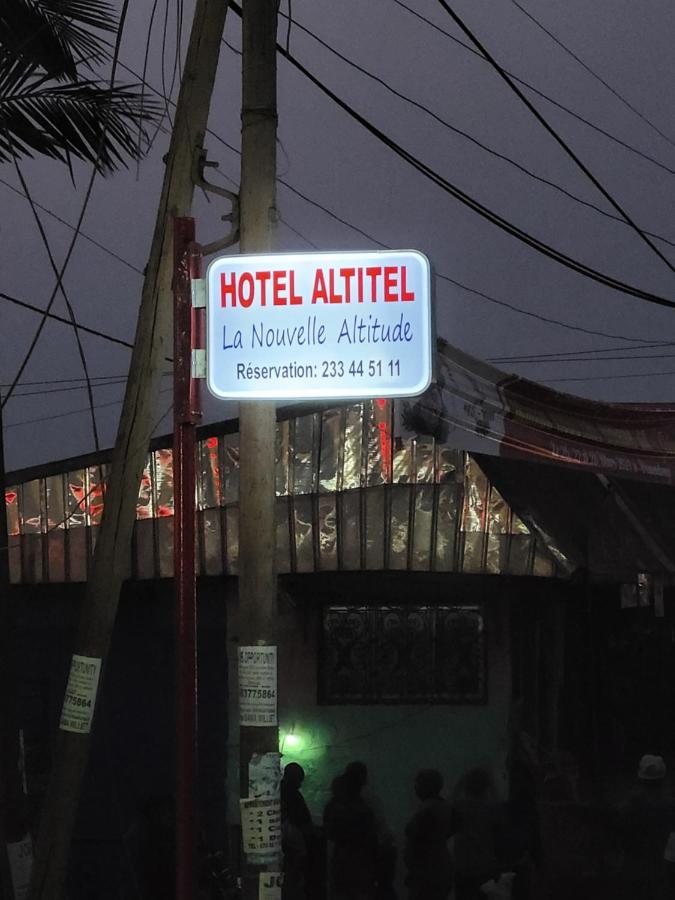 Hôtel Altitel Bafoussam Buitenkant foto