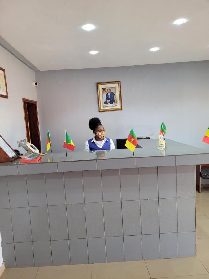 Hôtel Altitel Bafoussam Buitenkant foto