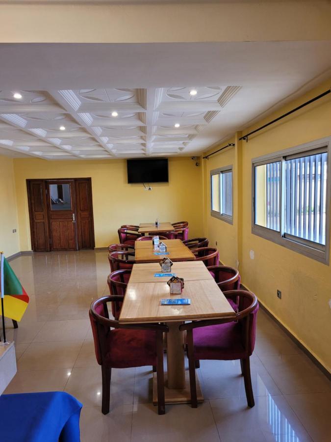 Hôtel Altitel Bafoussam Buitenkant foto