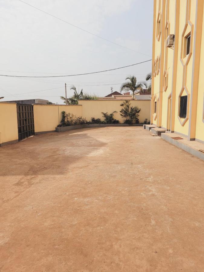 Hôtel Altitel Bafoussam Buitenkant foto