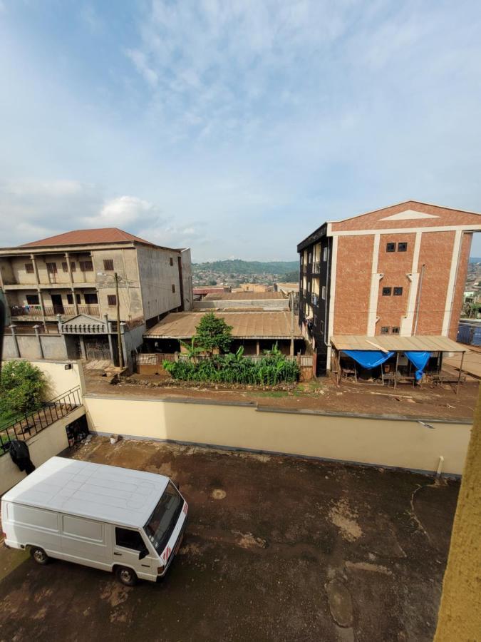 Hôtel Altitel Bafoussam Buitenkant foto