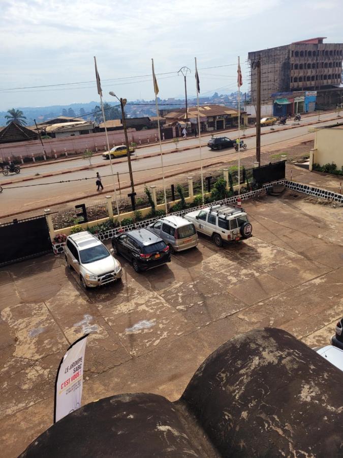 Hôtel Altitel Bafoussam Buitenkant foto